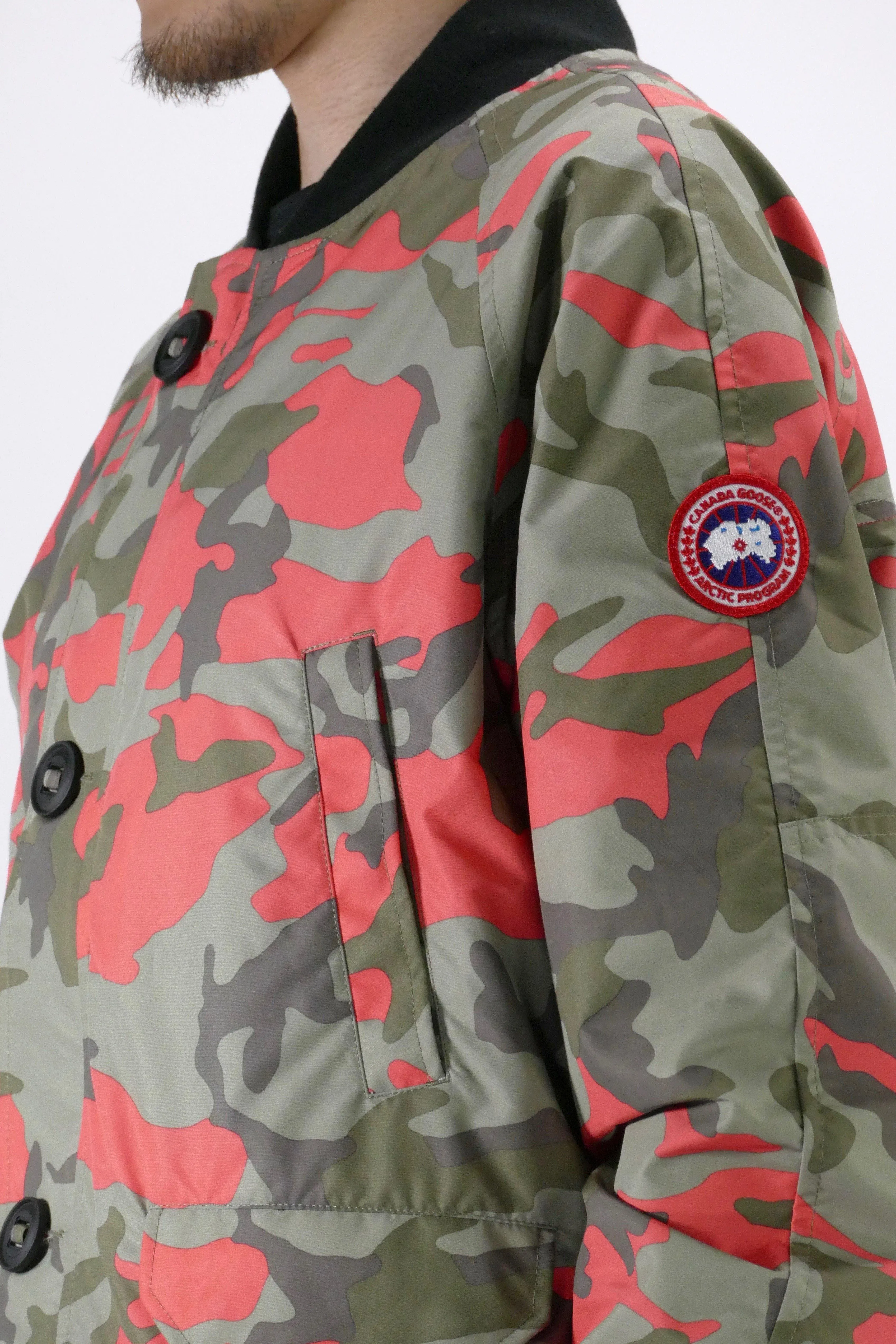 Canada Goose Mens Faber Bomber Wind Jacket - Fire Bud Camo Print