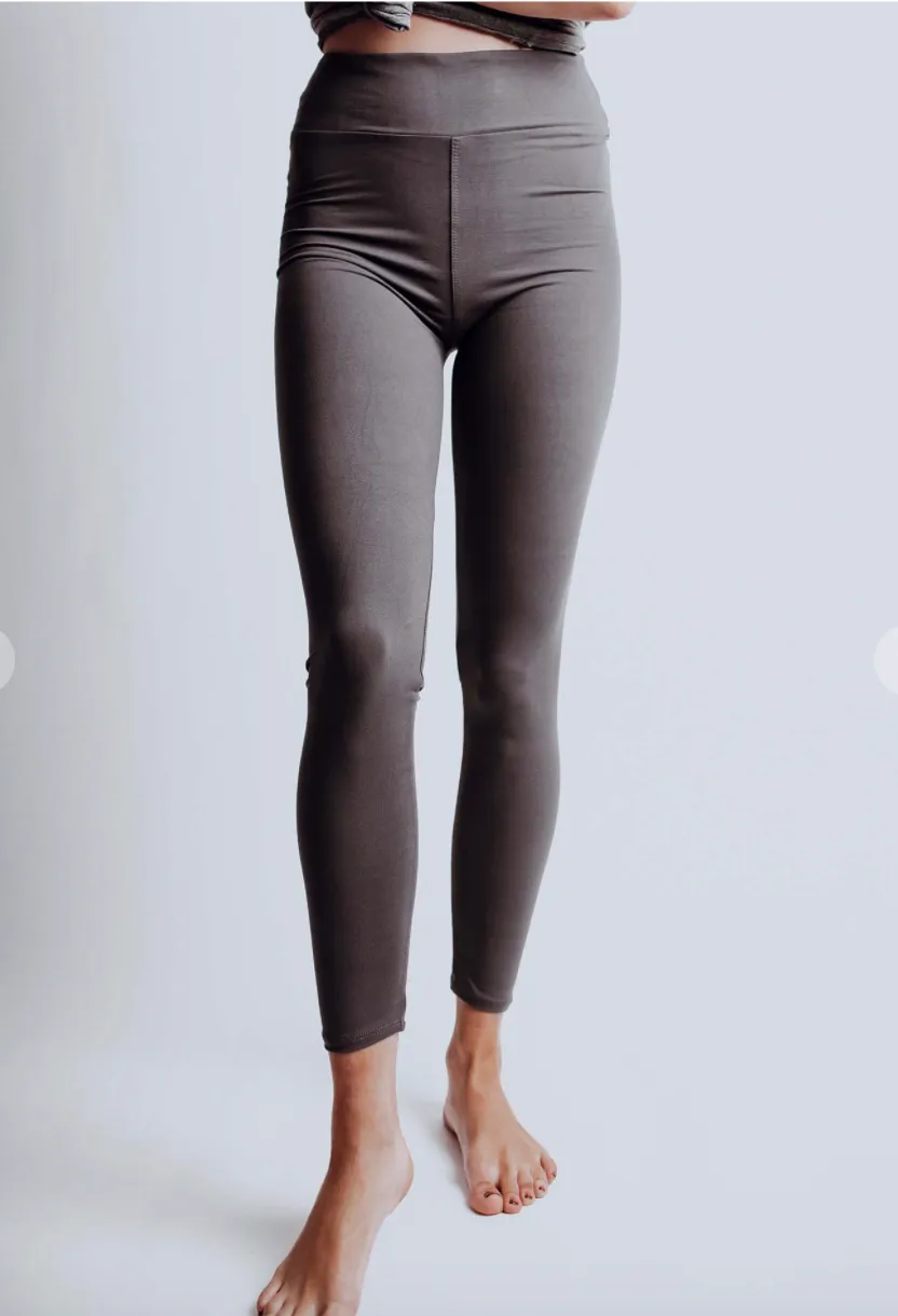 #H87 Charcoal Soft Leggings