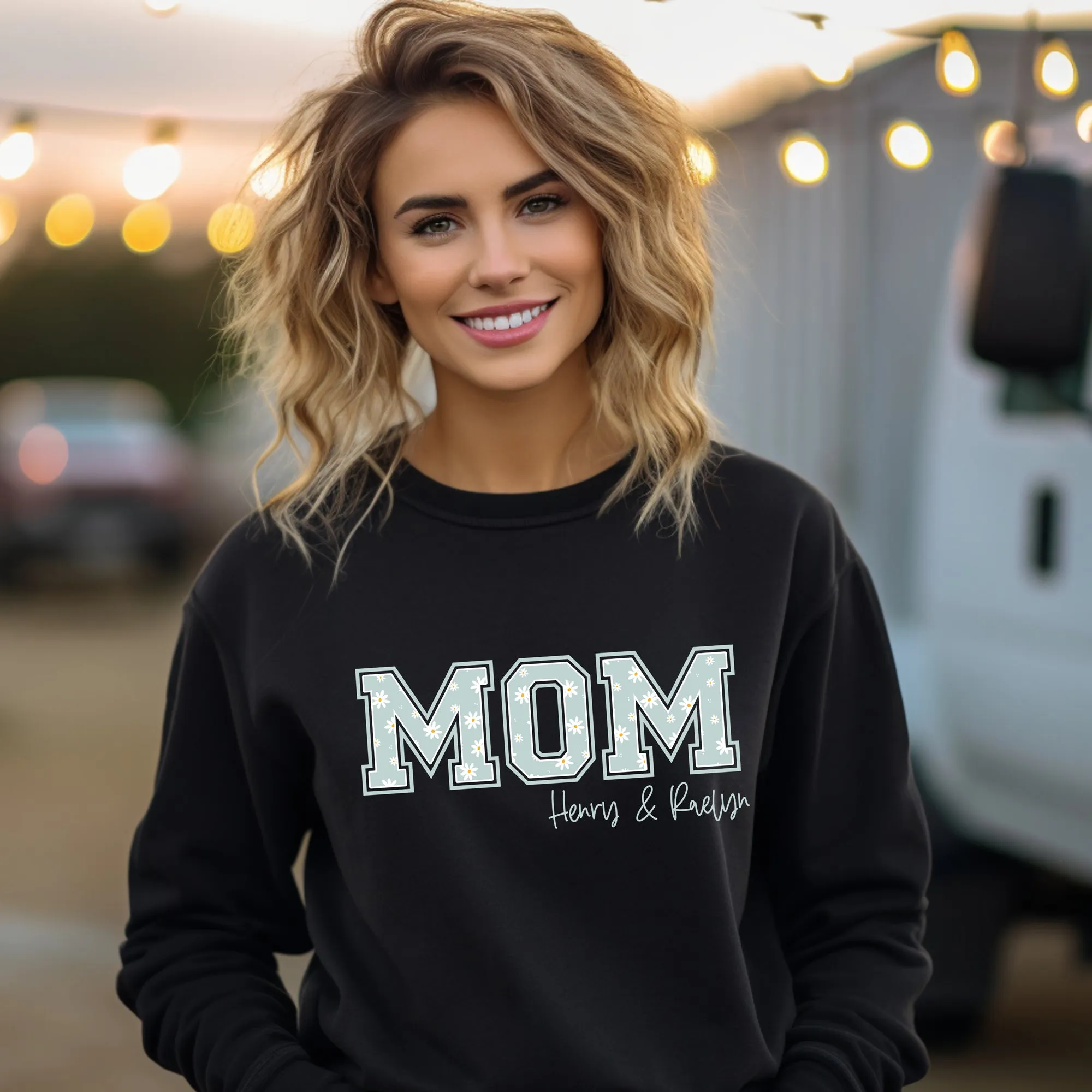 MOM Blue Daisy -  PERSONALIZED HOODIE/CREWNECK