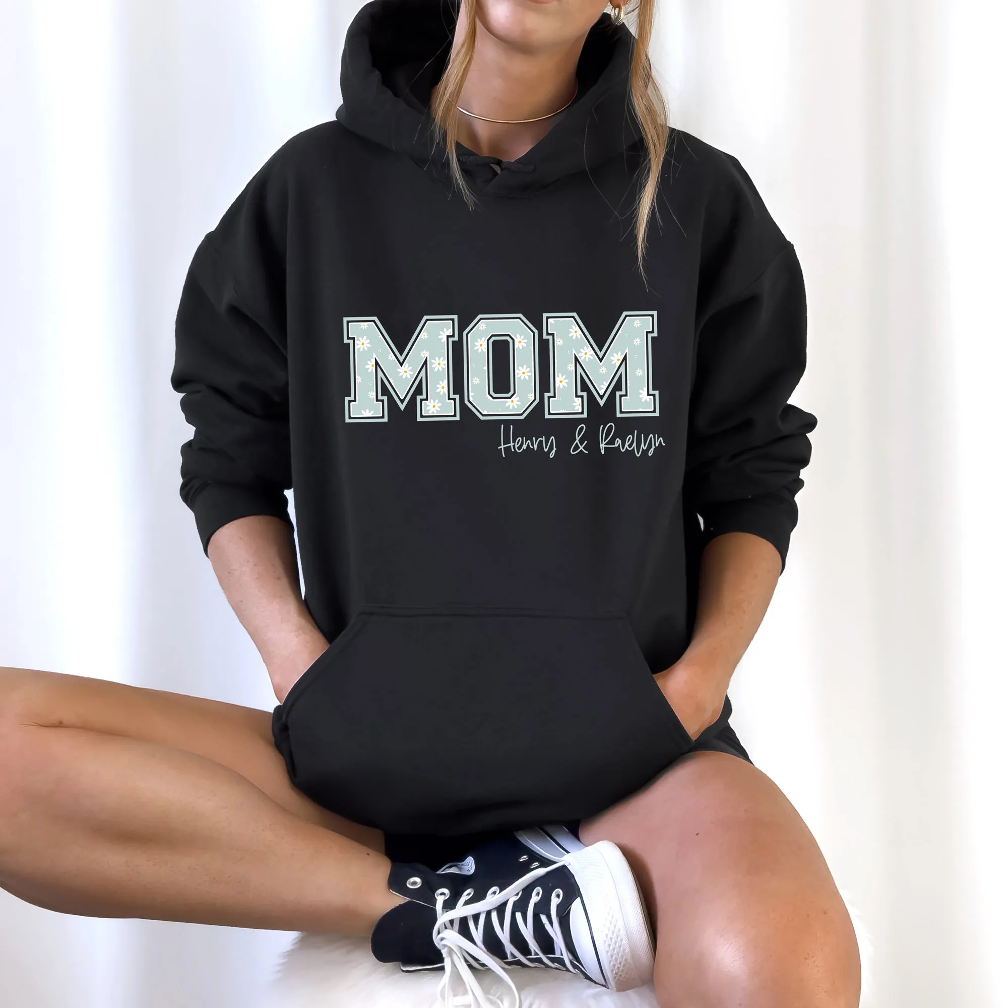 MOM Blue Daisy -  PERSONALIZED HOODIE/CREWNECK