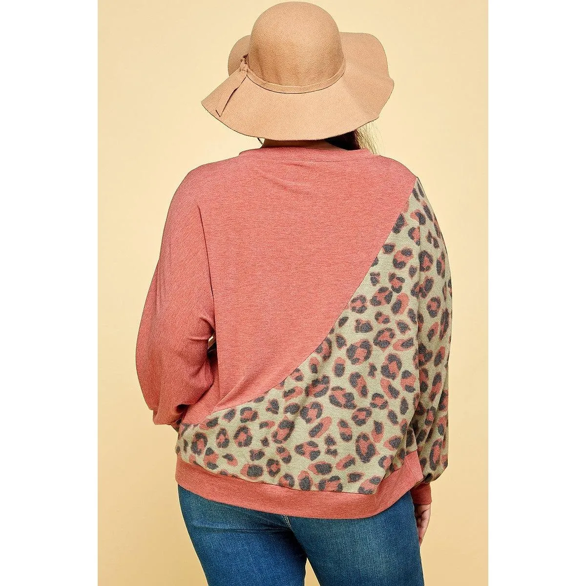 Plus Size Cute Animal French Terry Brush Contrast Print Pullover