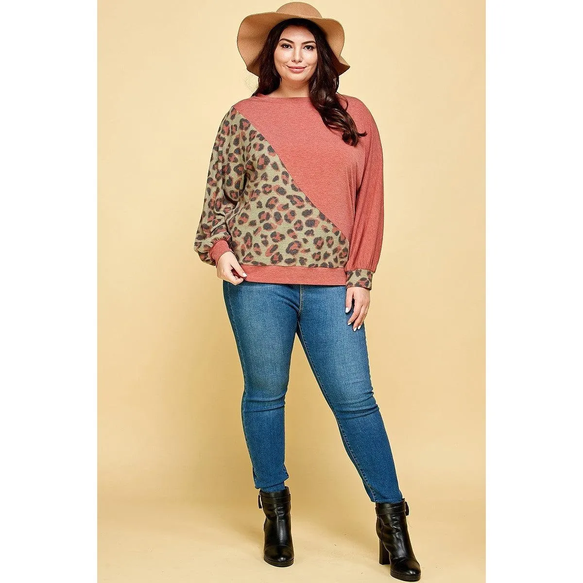 Plus Size Cute Animal French Terry Brush Contrast Print Pullover