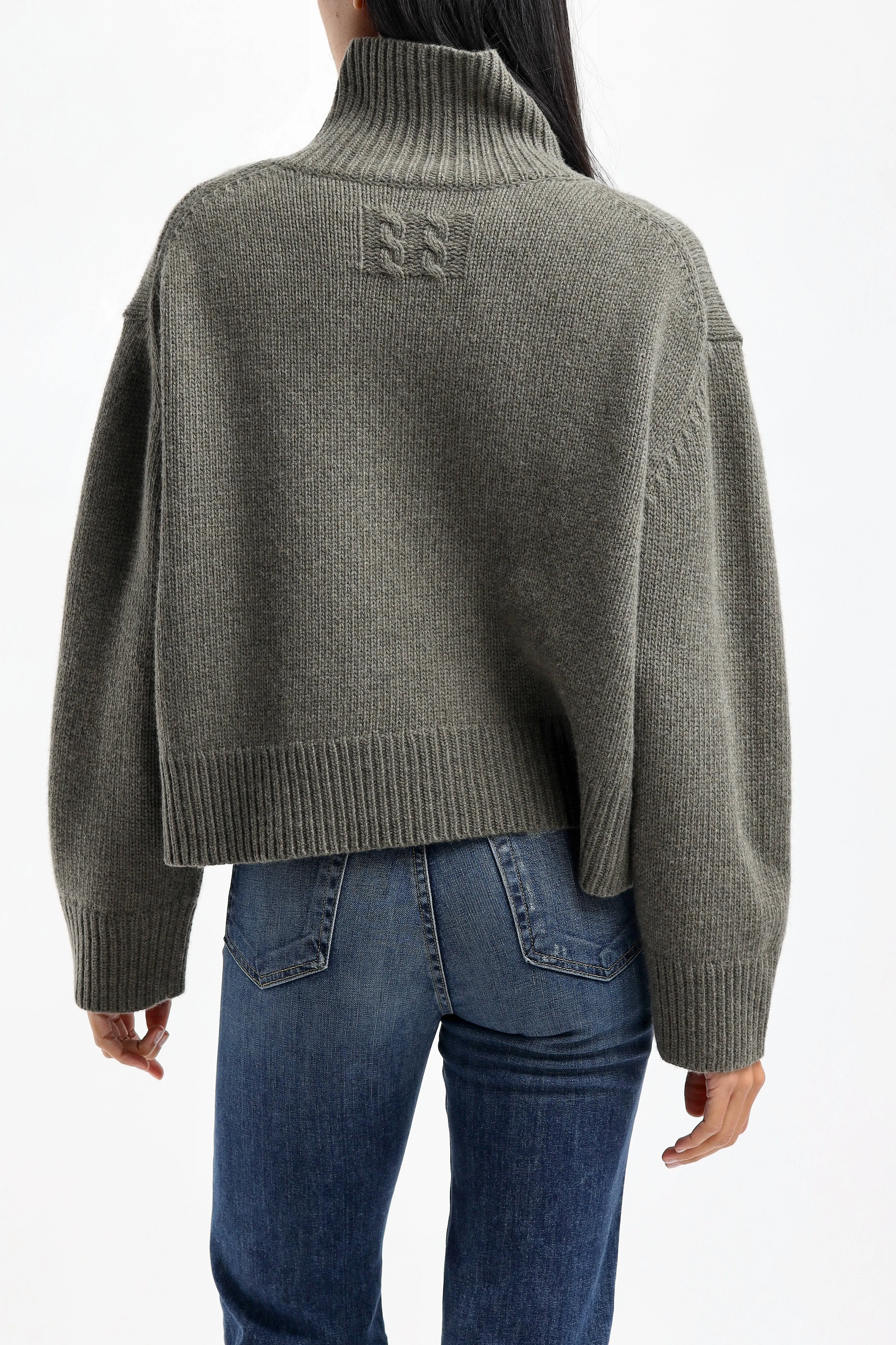 Pullover Omaira in Army Green