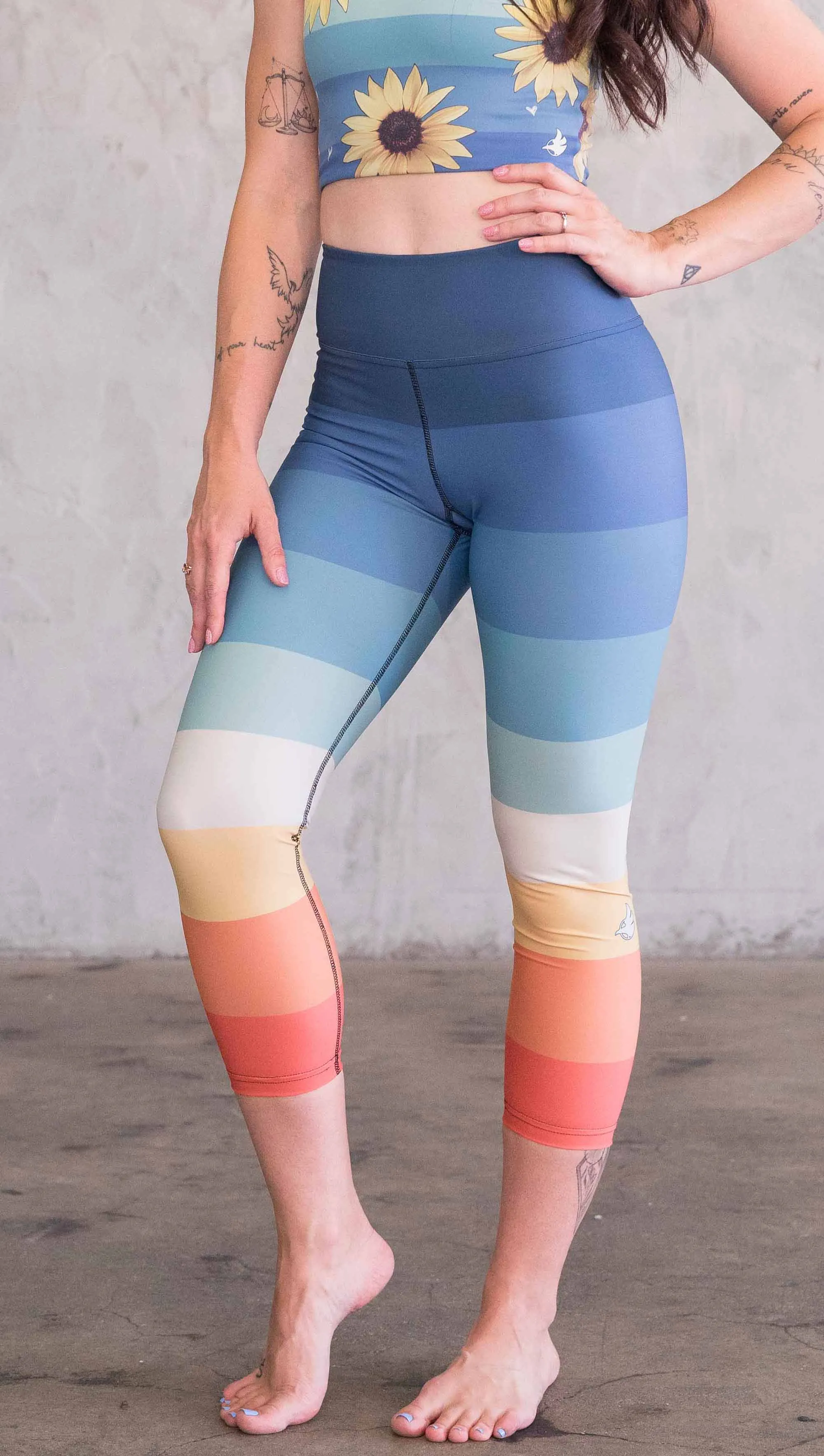 Vintage Rainbow - Triathlon Capri Leggings